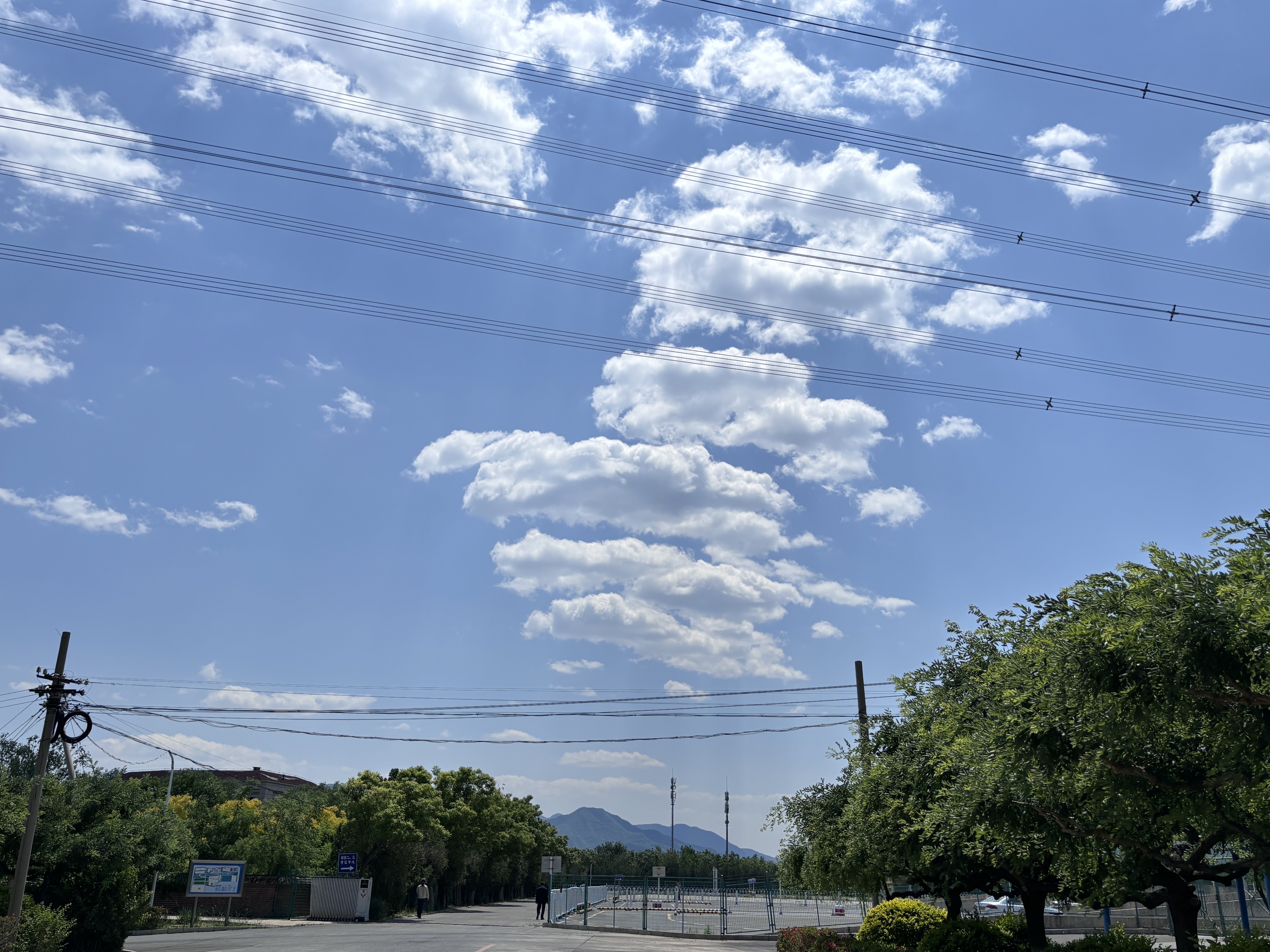 考前晴空万里