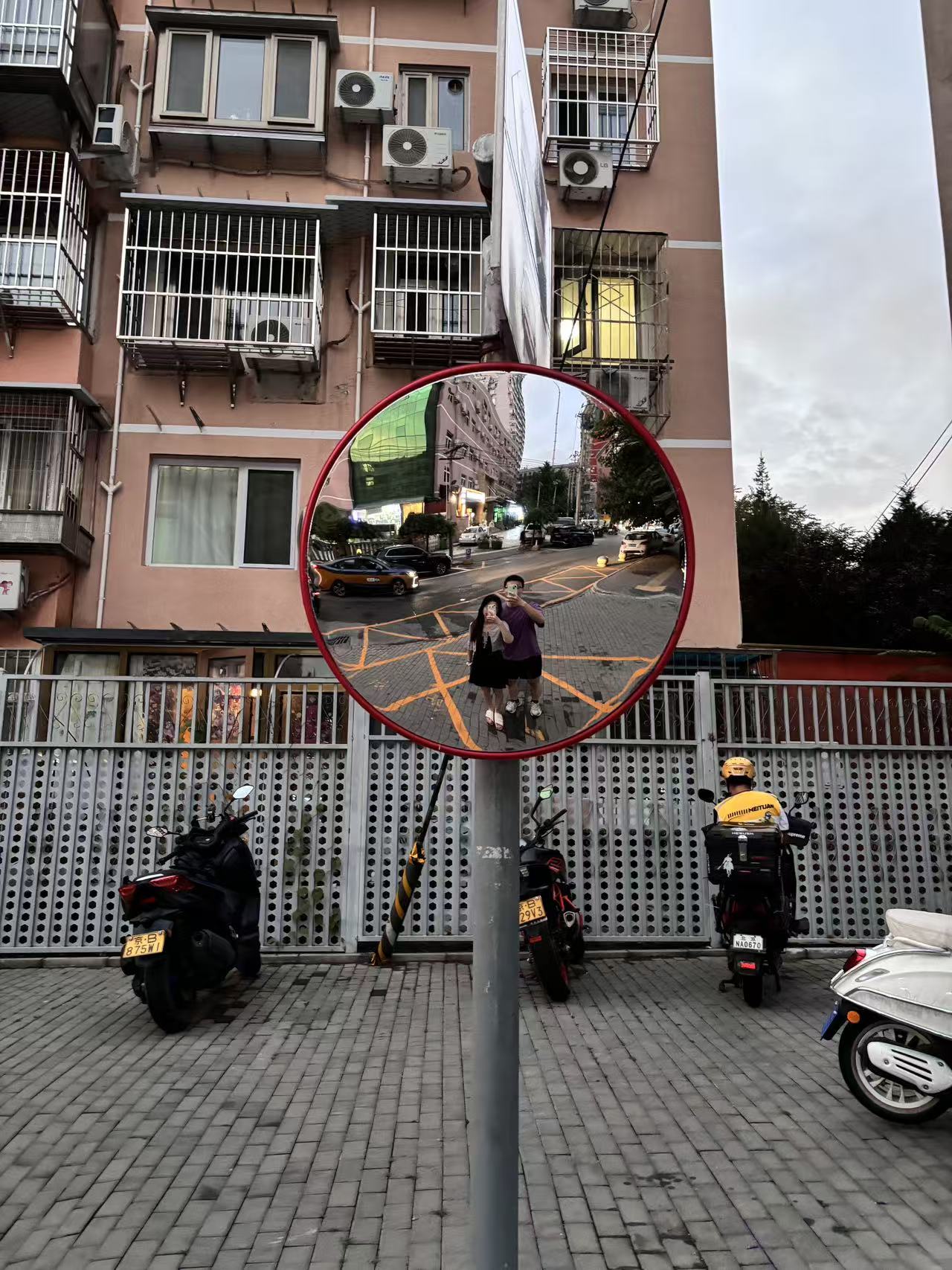 北极寺公园和小书店散步