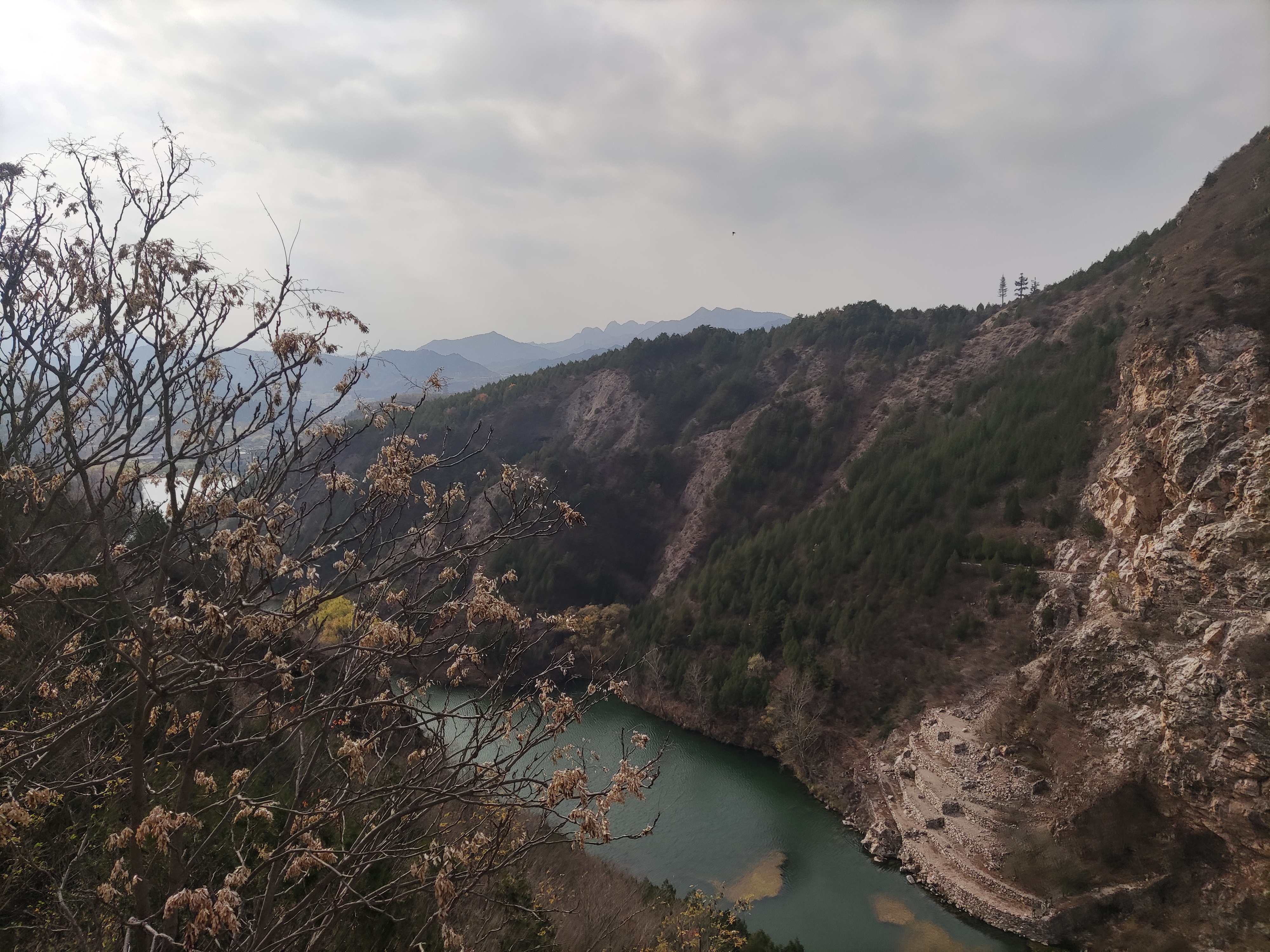 山水相间